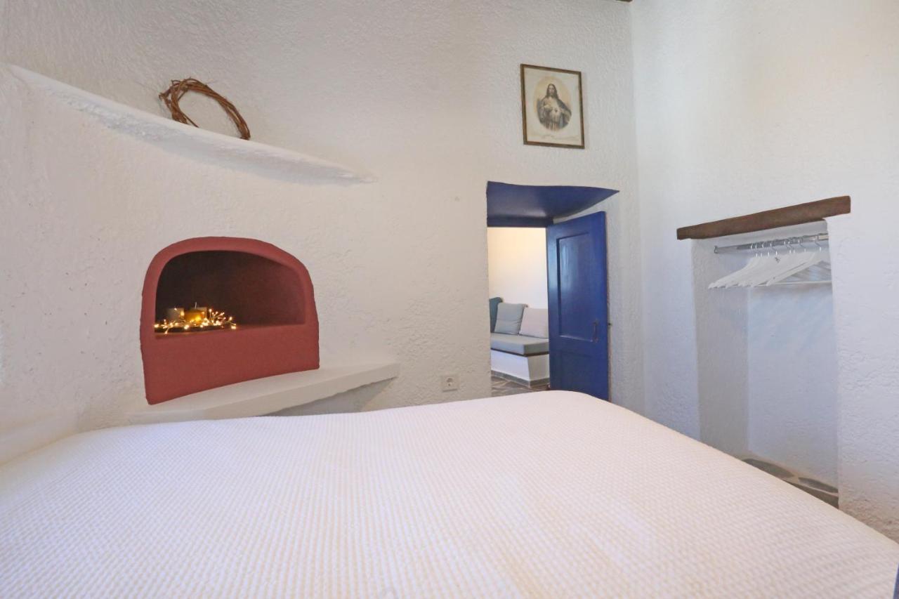 Le Petit Chateau Ano Syros Ngoại thất bức ảnh