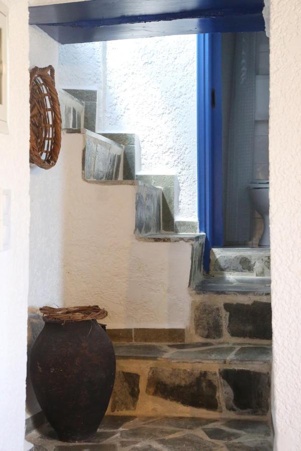 Le Petit Chateau Ano Syros Ngoại thất bức ảnh