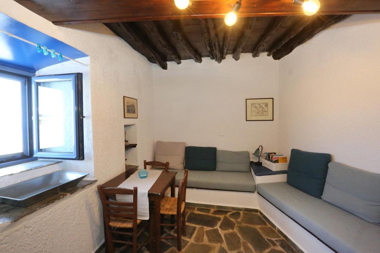 Le Petit Chateau Ano Syros Ngoại thất bức ảnh