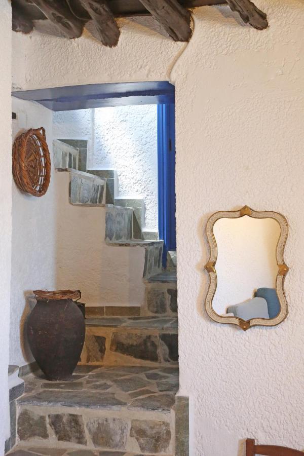 Le Petit Chateau Ano Syros Ngoại thất bức ảnh